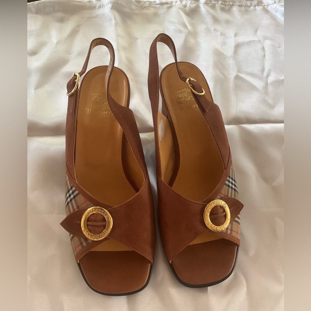Burberry Sandals - Picture 1 of 12